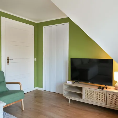 Elbblick Mit Balkon Und Stellplatz Apartamento Königstein